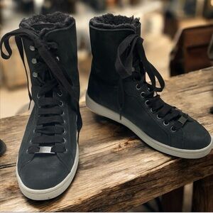 UGG Starlyn Leather Sheepskin High Top Sneakers Black Size: 8
